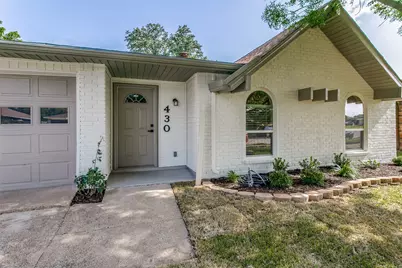 430 E Grenoble Drive, Grand Prairie, TX 75052 - Photo 3