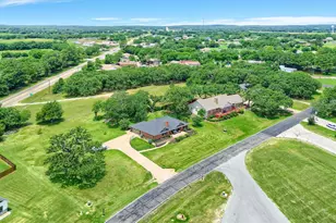 117 Kiowa Dr S, Lake Kiowa, TX 76240 - Photo 33