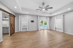 7362 Robinhood Ln, Fort Worth, TX 76112 - Photo 9