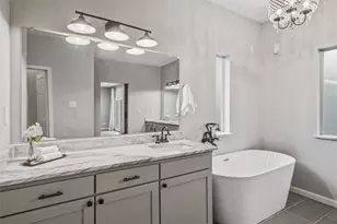 7362 Robinhood Ln, Fort Worth, TX 76112 - Photo 13