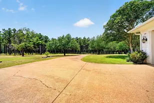 1201 Robbins Rd, Athens, TX 75751 - Photo 35