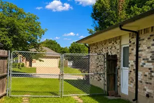 723 Walnut St, Duncanville, TX 75116 - Photo 3
