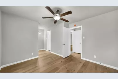 3801 Halifax Court, Arlington, TX 76013 - Photo 5