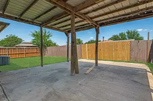 3104 Caballero Cir, Dallas, TX 75236 - Photo 11