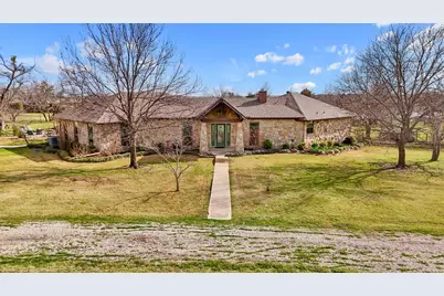 9711 Jim Christal Road, Krum, TX 76249 - Photo 9