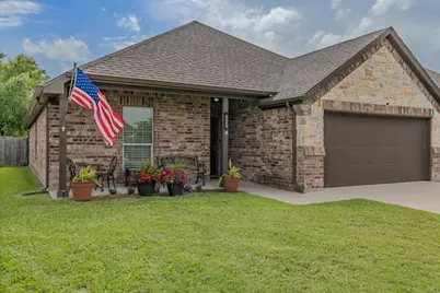 8822 Kiowa Drive, Greenville, TX 75402 - Photo 3