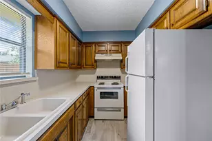 321 Gardenview St, Denton, TX 76207 - Photo 7