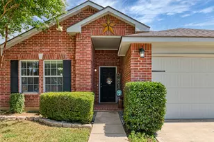 7016 Derbyshire Dr, Fort Worth, TX 76137 - Photo 3