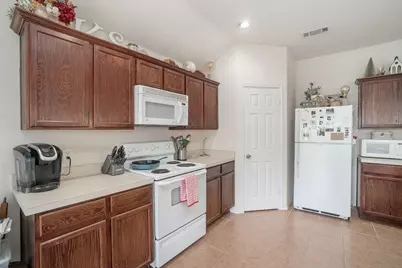 1327 Primrose Drive, Wylie, TX 75098 - Photo 9
