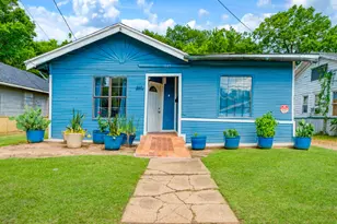 947 SE 6th St, Paris, TX 75460 - Photo 1