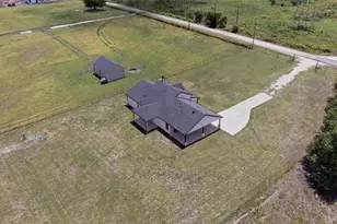 204 Co Rd 1001, Greenville, TX 75401 - Photo 37