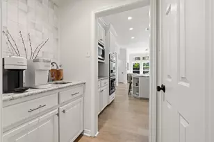 10000 Treeline Dr, Woodway, TX 76712 - Photo 5