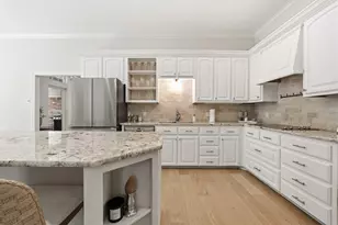 10000 Treeline Dr, Woodway, TX 76712 - Photo 9