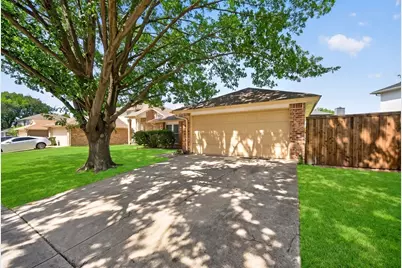 5310 Pocassett Drive, Arlington, TX 76018 - Photo 3