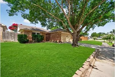 5310 Pocassett Drive, Arlington, TX 76018 - Photo 3