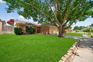5310 Pocassett Dr, Arlington, TX 76018 - Photo 3