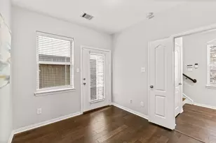 2326 Stutz Dr, Dallas, TX 75235 - Photo 19