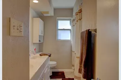 1914 Starling Court, Cleburne, TX 76033 - Photo 21