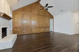 3401 Crescent Ct, Bedford, TX 76021 - Photo 5