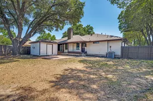 1901 Westshore Dr, Garland, TX 75043 - Photo 11