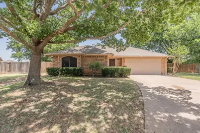 700 Mann Court, Cleburne, TX 76033 - Photo 1