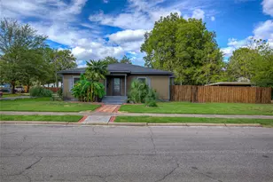 1918 Walworth St, Greenville, TX 75401 - Photo 3