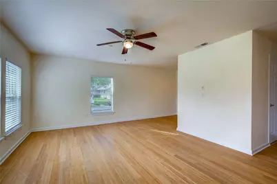 1918 Walworth Street, Greenville, TX 75401 - Photo 11