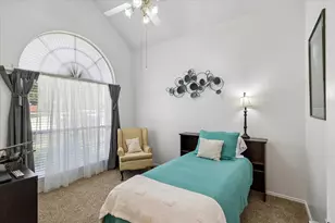 433 Sherwood Ct, Burleson, TX 76028 - Photo 19