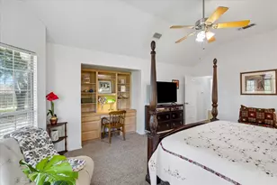 433 Sherwood Ct, Burleson, TX 76028 - Photo 15