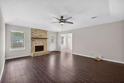 2607 Parkview Drive, Corinth, TX 76210 - Photo 3