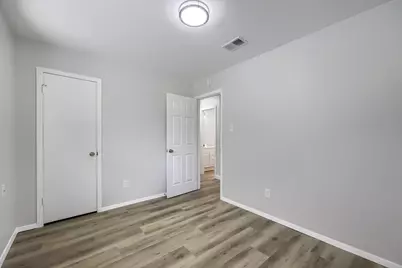 1521 Oakbrook Court, Lancaster, TX 75134 - Photo 23