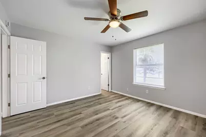 1521 Oakbrook Court, Lancaster, TX 75134 - Photo 17