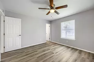 1521 Oakbrook Ct, Lancaster, TX 75134 - Photo 17