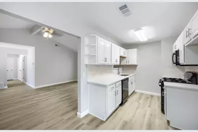 1521 Oakbrook Court, Lancaster, TX 75134 - Photo 11