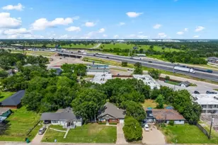 104 S Walnut St, Lacy Lakeview, TX 76705 - Photo 33