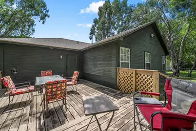 104 S Walnut Street, Lacy Lakeview, TX 76705 - Photo 23