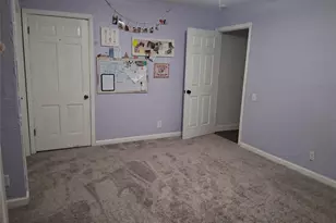 121 Port O Call Ct, Runaway Bay, TX 76426 - Photo 3