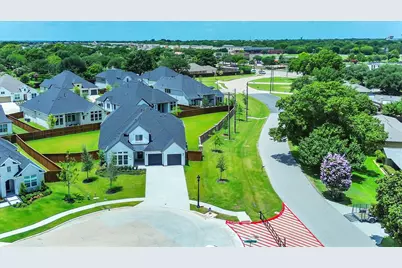 115 Cottonwood Court, Murphy, TX 75094 - Photo 9
