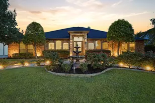 303 Quail Crest Dr, Bedford, TX 76021 - Photo 5