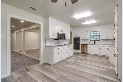 1009 Abbie Lane, Glen Rose, TX 76043 - Photo 7