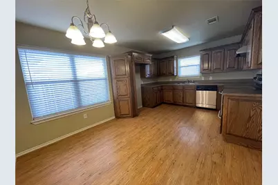 705 Rambling Court, Granbury, TX 76049 - Photo 3