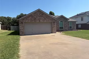322 Dalhart Dr, Weatherford, TX 76086 - Photo 3