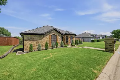 405 Deauville Drive, Fort Worth, TX 76108 - Photo 3
