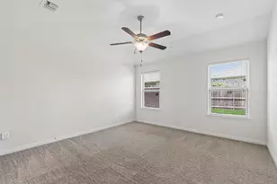9105 Silver Dollar Dr, Fort Worth, TX 76131 - Photo 9