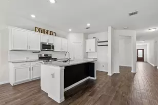 9105 Silver Dollar Dr, Fort Worth, TX 76131 - Photo 5