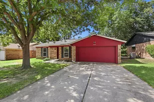 5670 Philadelphia Ct, Watauga, TX 76148 - Photo 3