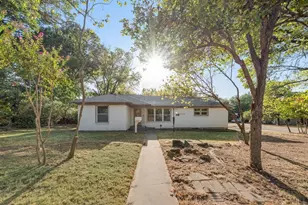 2217 Glenwood, Denton, TX 76209 - Photo 3