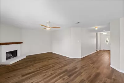 2140 Hacienda Court, Grand Prairie, TX 75052 - Photo 3