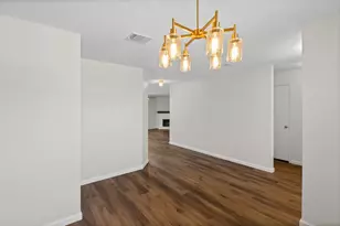 2140 Hacienda Ct, Grand Prairie, TX 75052 - Photo 9