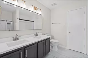 2140 Hacienda Ct, Grand Prairie, TX 75052 - Photo 13